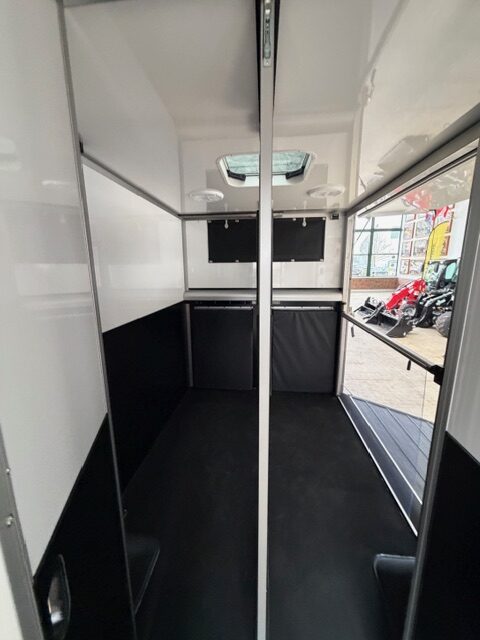 
								Hagstedt Spezial Ford Automatik silber full									