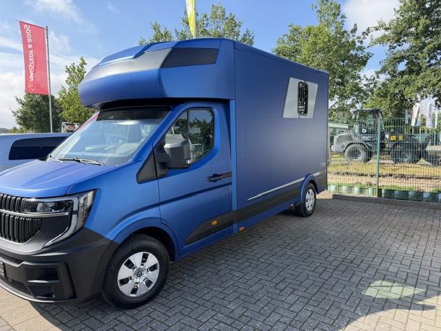 
								Hagstedt Stablehopper Renault full									