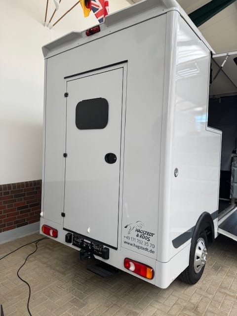 
								Opel Movano Hagstedt Stablehopper mit Saftey Concept Airbag full									