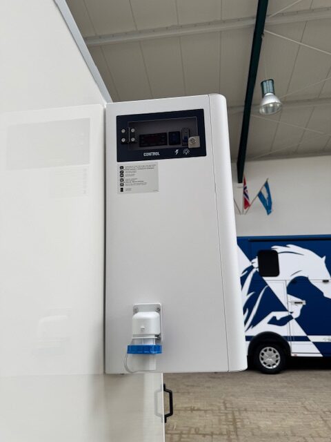 
								Humbaur HK 25 32 18- 20 PF Basic Kühlanhänger full									