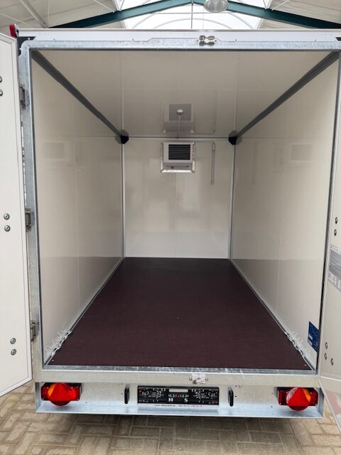 
								Humbaur HK 25 32 18- 20 PF Basic Kühlanhänger full									