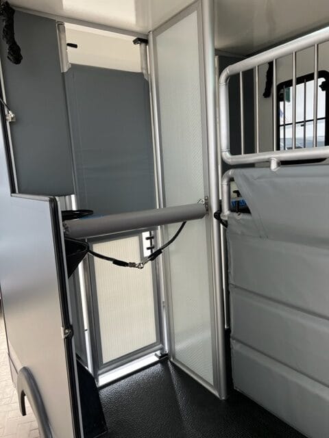 
								Hagstedt Stablehopper mit Saftey Concept Airbag star full									