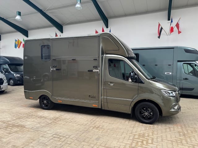 
								Hagstedt Spezial Mercedes Automatik Jahreswagen full									