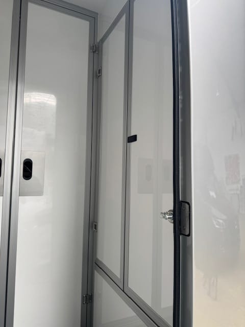 
								Hagstedt Spezial Ford Automatik silber full									