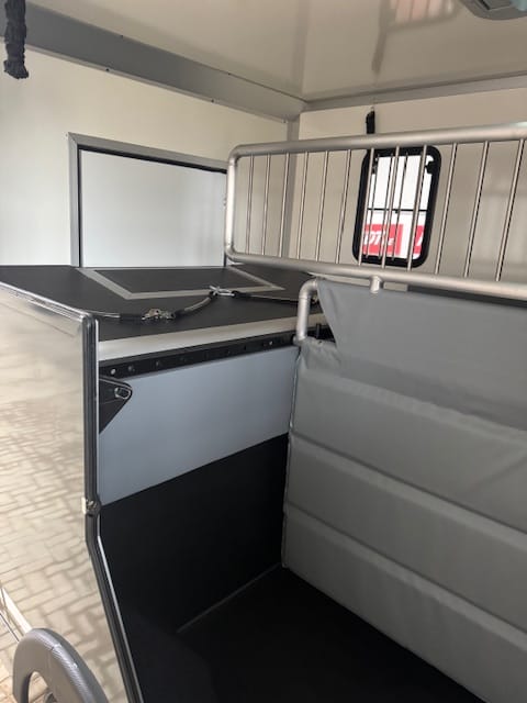 
										Hagstedt Stablehopper Super Light Peugeot full									