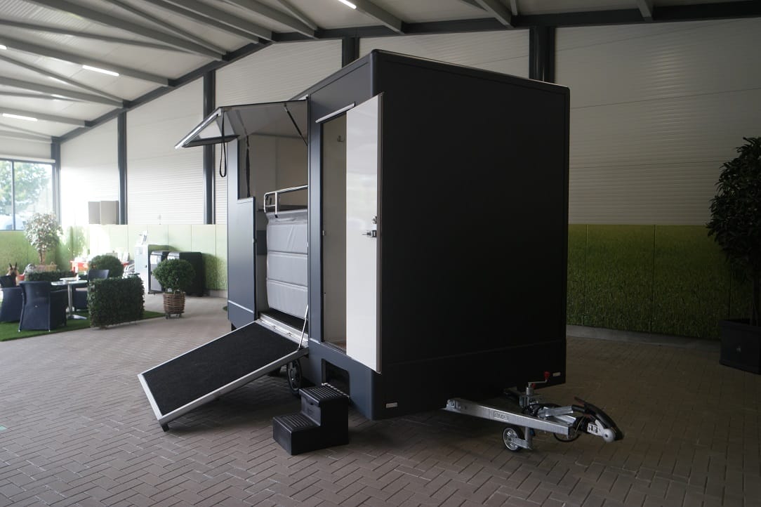 
								MSG-Zweipferdeanhänger full									