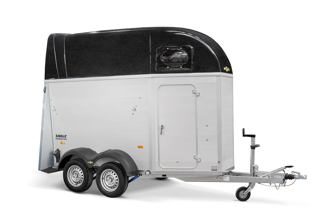 
								Humbaur Single Alu 1600 mit Sattelkammer full									